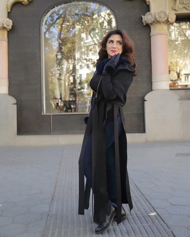 gaya ibu seleb stylish abis © instagram