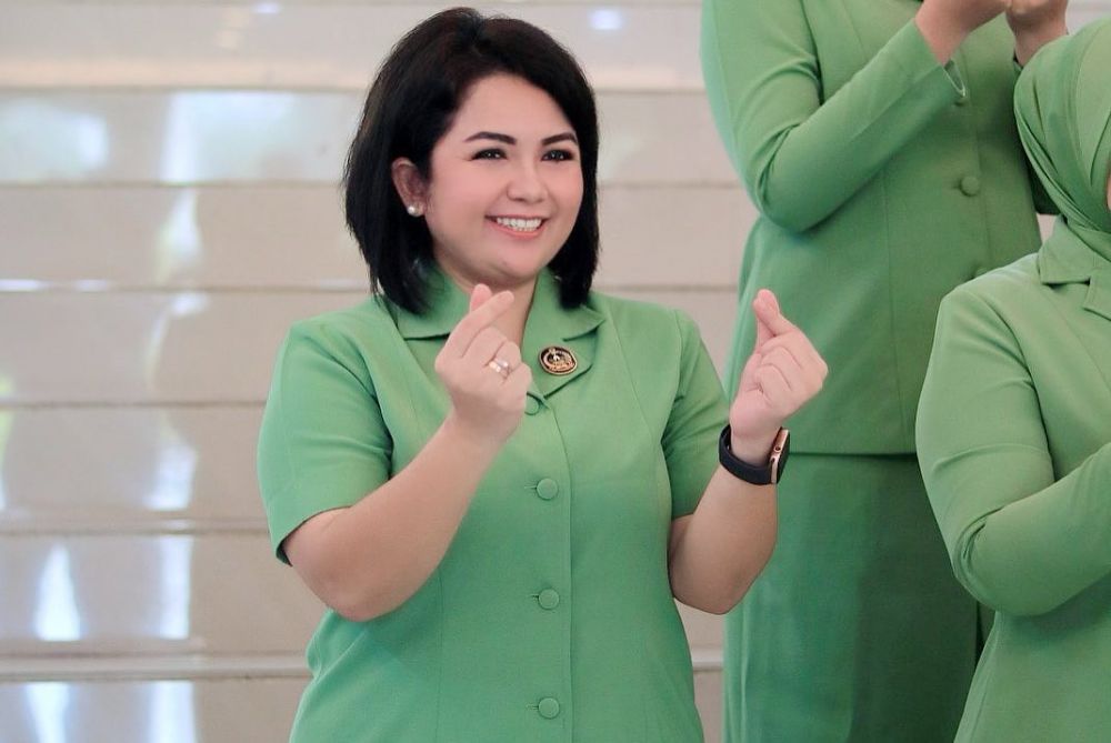 Dulu juara Indonesian Idol kini dinikahi Perwira TNI, ini 11 potret Joy Tobing saat berseragam Persit