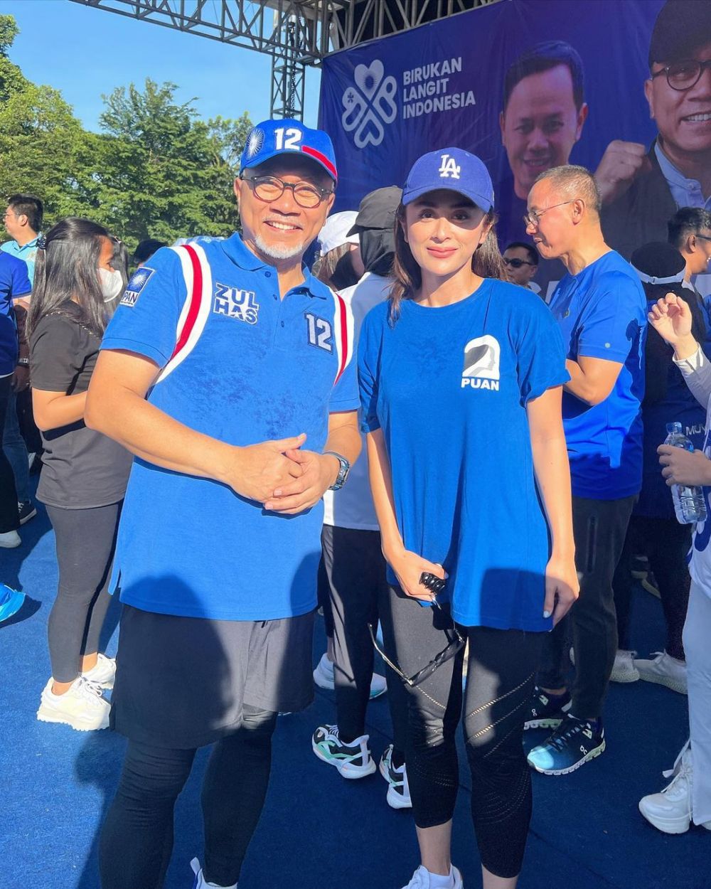 Penyanyi dangdut ubah haluan jadi politisi © 2023 brilio.net