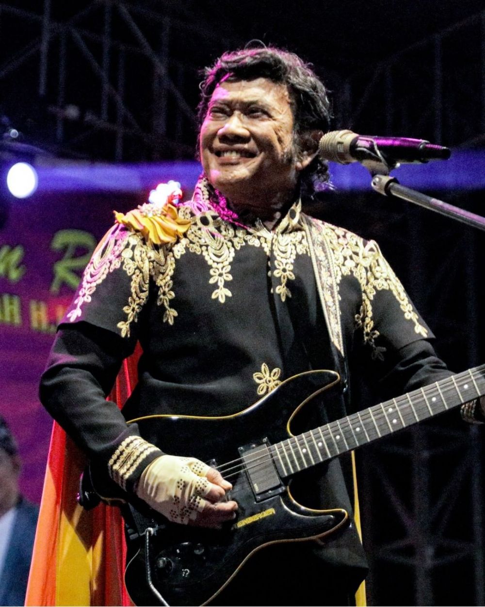 Penyanyi dangdut ubah haluan jadi politisi © 2023 brilio.net