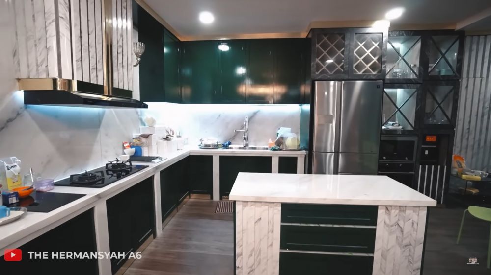 potret rumah anang dari masa ke masa © berbagai sumber