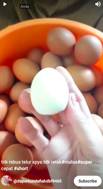 Tanpa perlu diberi cuka atau garam, ini cara rebus telur agar cangkangnya tak retak dan hasilnya mulus