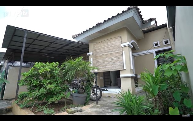 hunian Dede Sunandar di kawasan elit © YouTube hunian Dede Sunandar di kawasan elit © YouTube