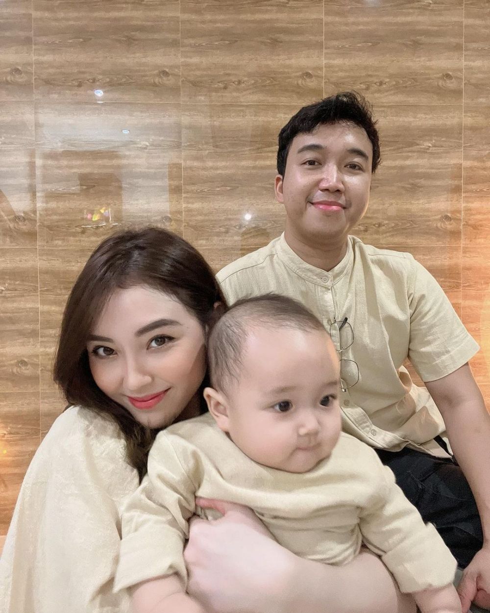 potret eks anggota JKT48 saat momong buah hati © berbagai sumber potret eks anggota JKT48 saat momong buah hati © berbagai sumber