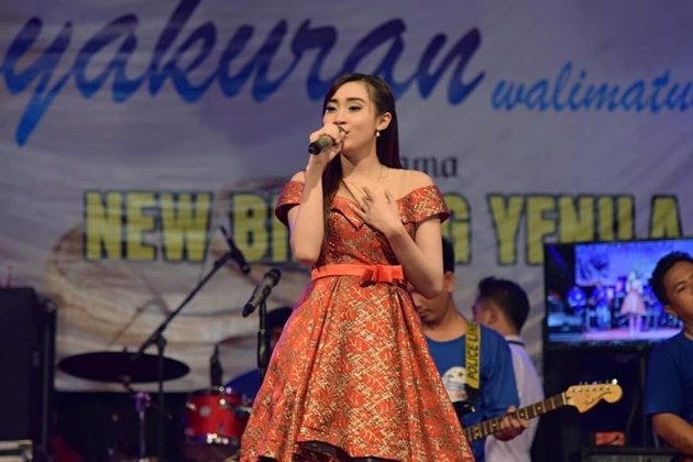 Biduan Ratu Ambyar pernah jadi paskibra © Instagram Biduan Ratu Ambyar pernah jadi paskibra © Instagram