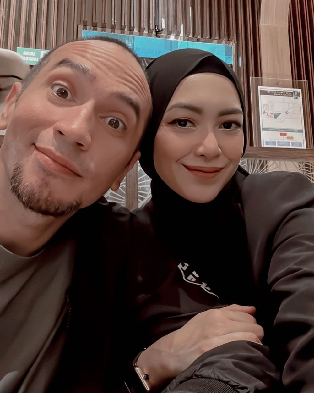 pasangan seleb kembali mesra usai diterpa isu cerai © berbagai sumber  pasangan seleb kembali mesra usai diterpa isu cerai © berbagai sumber