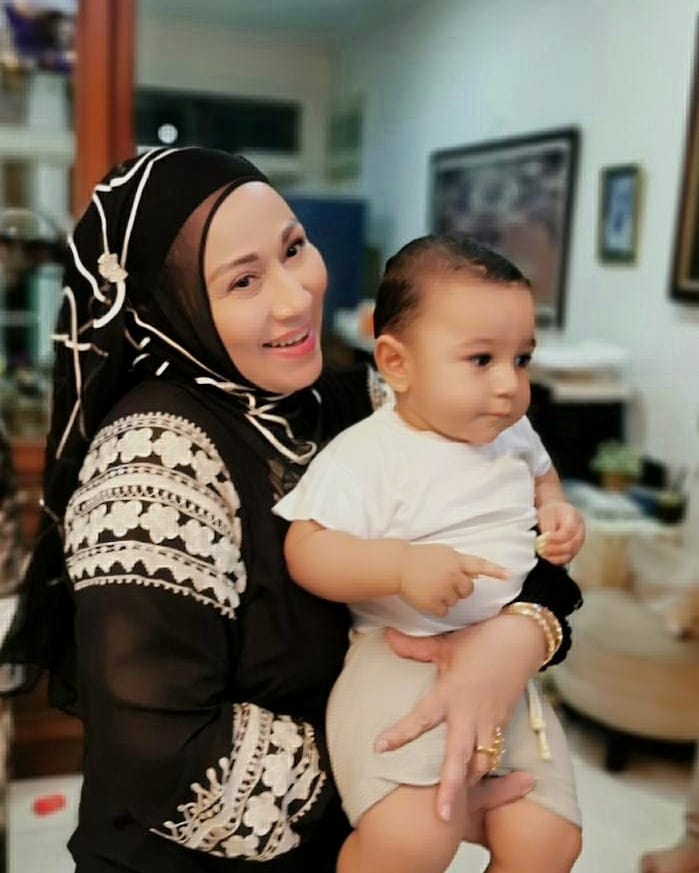 dulu tenar jadi gadis warkop 8 seleb ini kini aktif momong cucu © berbagai sumber