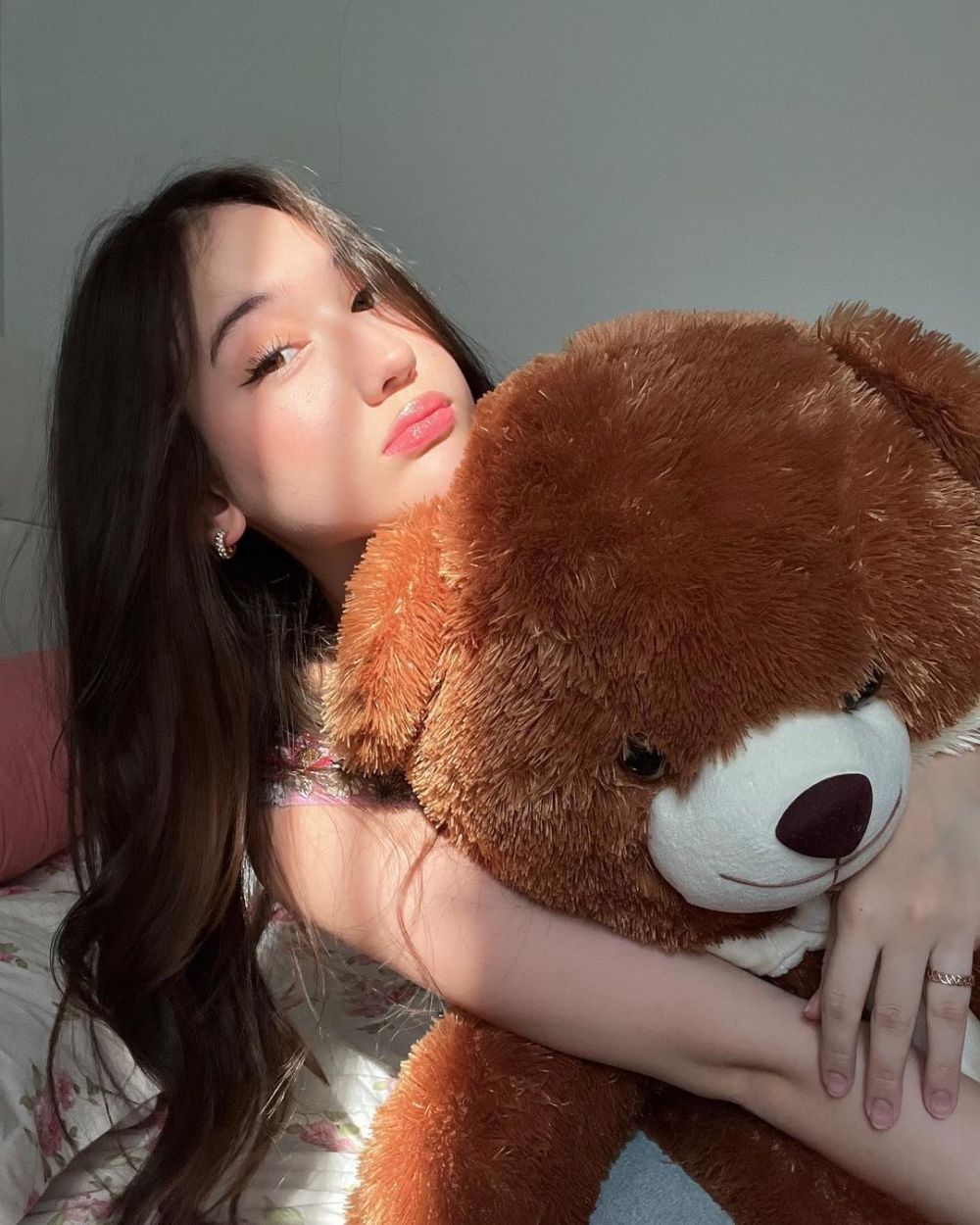 pesona Laura Moane ternyata punya keturunan Jawa-Inggris © 2023 brilio.net