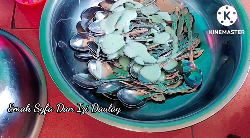 Barangkali masih bisa dimanfaatkan, begini cara mudah bersihkan sendok berkarat agar kinclong lagi