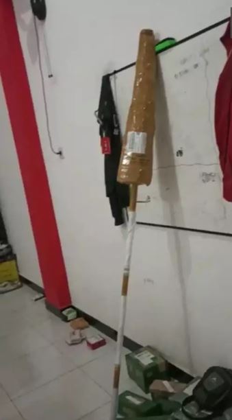 potret kocak paket berisi benda aneh Berbagai sumber potret kocak paket berisi benda aneh Berbagai sumber