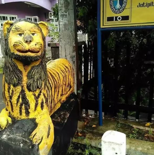 Potret kocak tugu macan Berbagai sumber