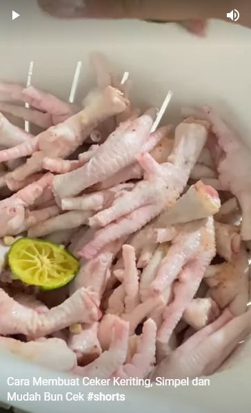 Tak perlu direbus dulu, begini trik menggoreng ceker agar hasilnya keriting dan teksturnya empuk