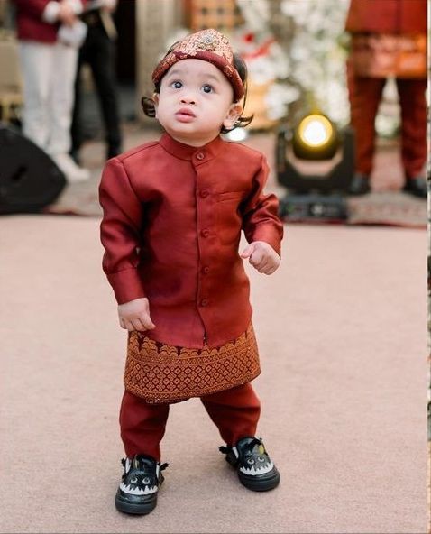 momen ulang tahun gilang dirga juga khitanan © instagram