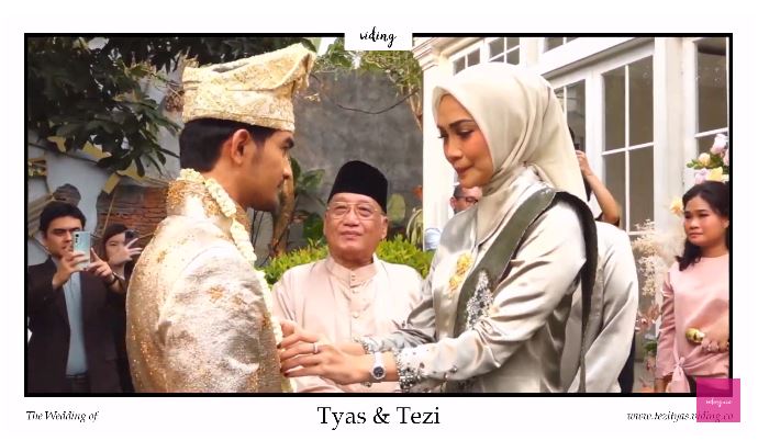 momen akad nikah tyas dan tengku rezi © YouTube momen akad nikah tyas dan tengku rezi © YouTube