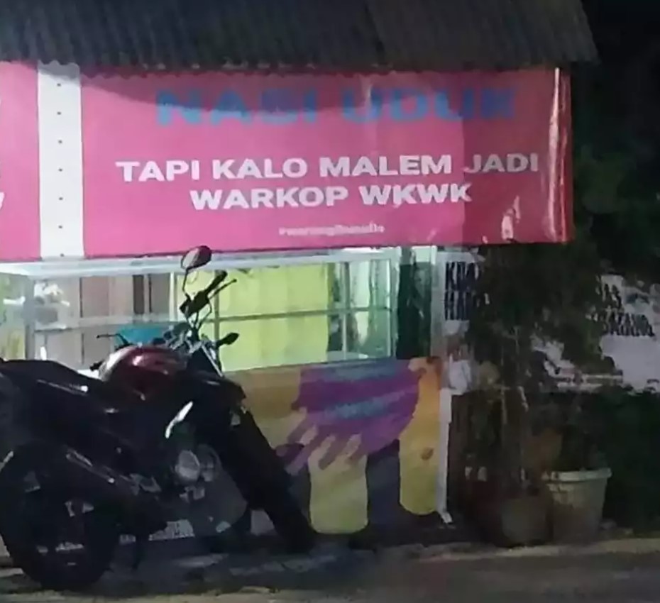 Geregetan pengin benerin tulisan di warung  Berbagai sumber