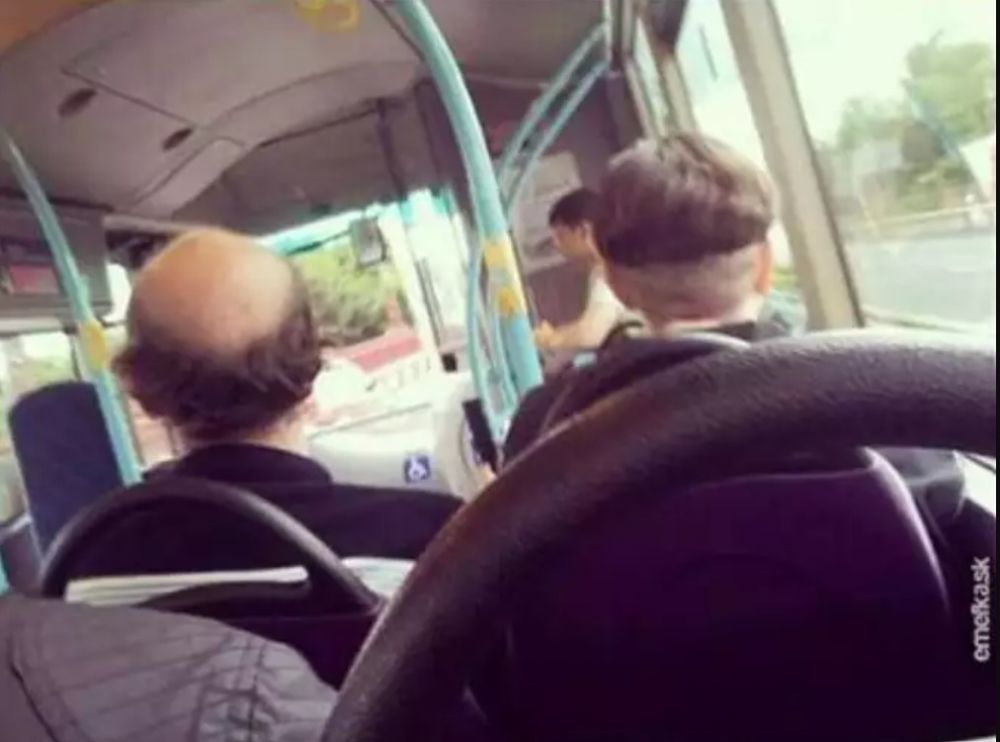 Potret dari belakang menipu mata Berbagai sumber