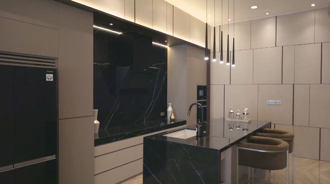 kemewahan rumah susi dan alan © YouTube kemewahan rumah susi dan alan © YouTube