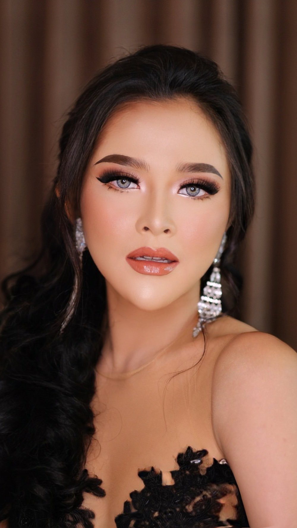 Bella Bonita pakai makeup tebal © Instagram Bella Bonita pakai makeup tebal © Instagram