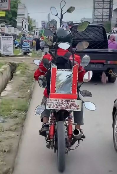 Potret kocak koleksi benda nggak penting Berbagai sumber