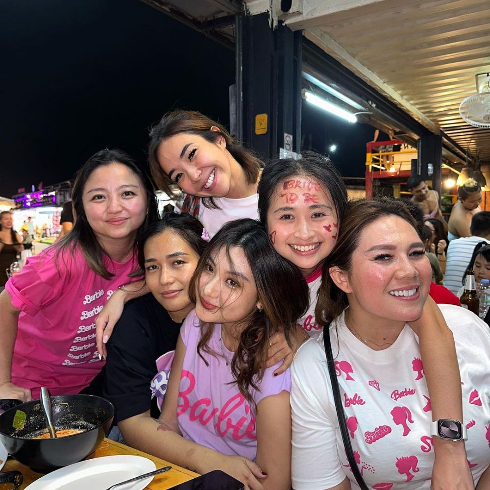 Momen bridal shower Gritte Agatha di Bangkok Instagram