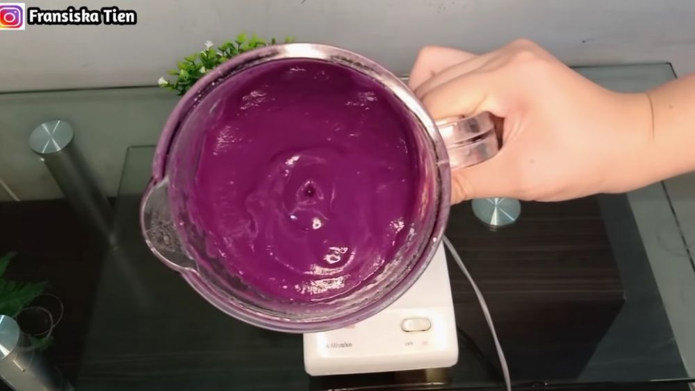 Trik bikin puding ubi ungu agar teksturnya lebih lembut dan lumer di mulut, cuma pakai 1 bahan