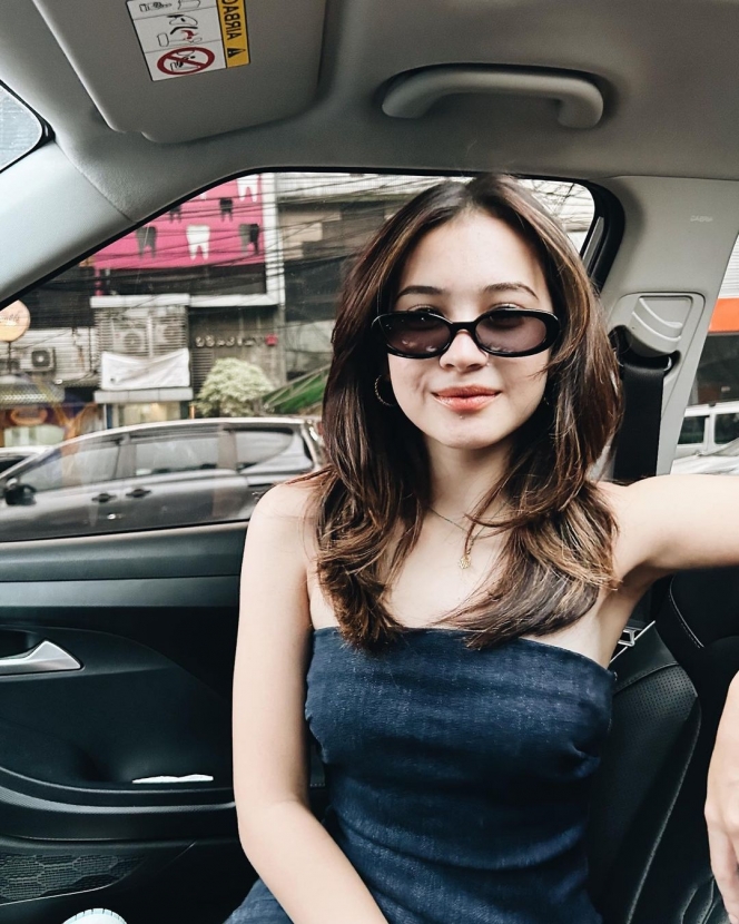 gaya Sandrina Michelle jadi sorotan © Instagram