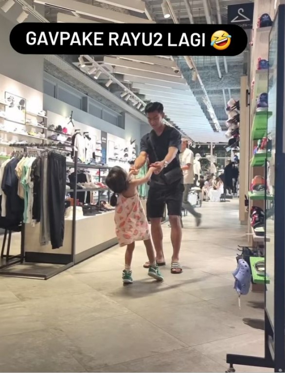  potret kebersamaan arhan dan keluarga azizah bikin baper © berbagai sumber