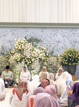 Momen pengajian pernikahan Atheera putri Sandiaga Uno © 2023 brilio.net