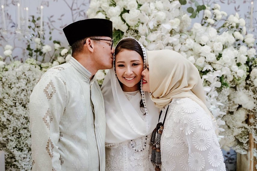 Momen pengajian pernikahan Atheera putri Sandiaga Uno © 2023 brilio.net