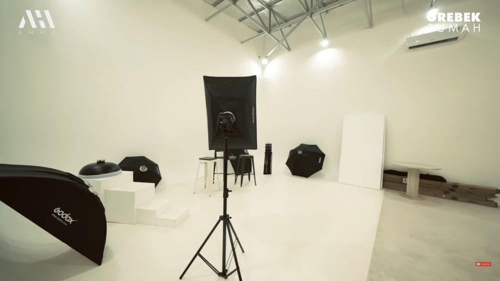 bocah bule dulu atlet renang kini artis punya rumah mewah © berbagai sumber