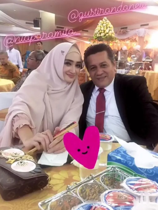 Seleb rujuk usai cerai © Instagram Seleb rujuk usai cerai © Instagram