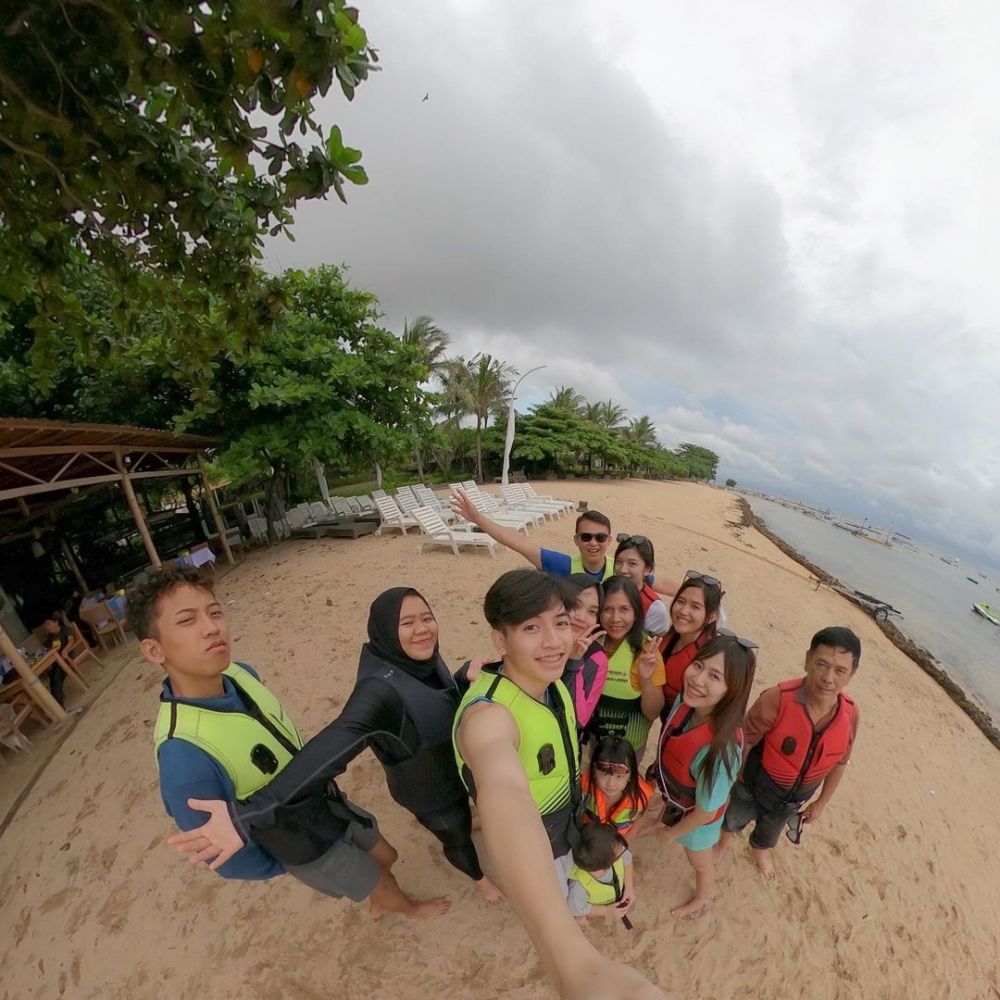 Momen artis liburan bareng keluarga pacar © 2023 brilio.net