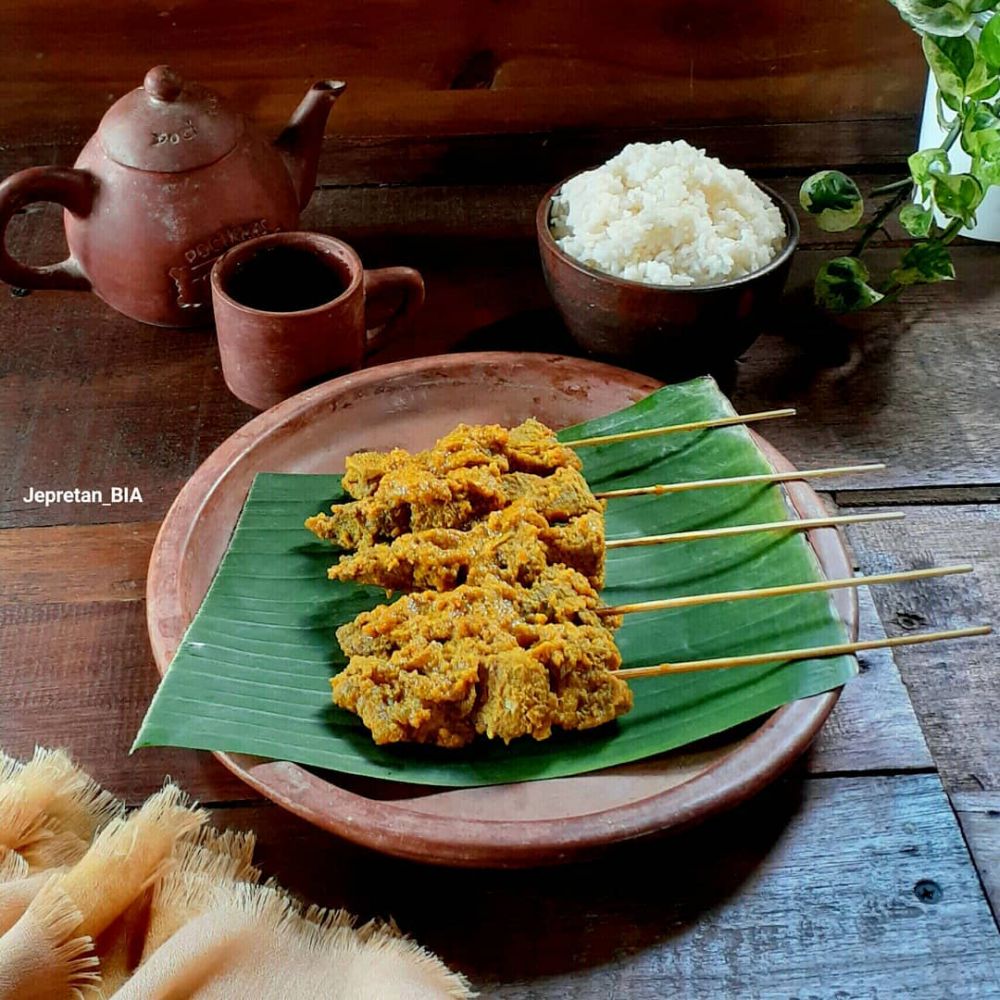 15 Resep sate daging sapi aneka bumbu, empuk, lezat, dan bikin nagih