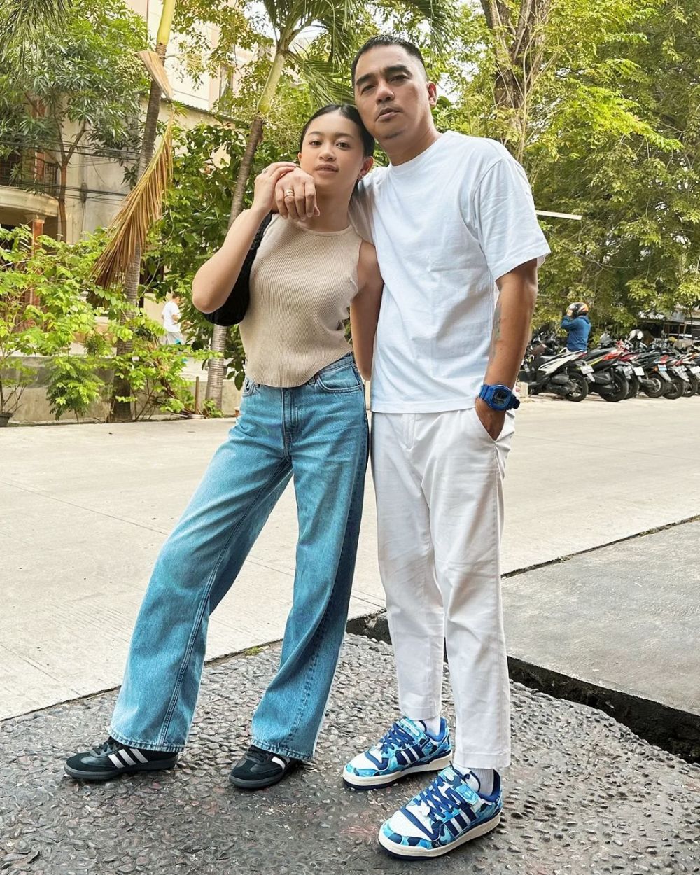  kekompakan gitaris band dengan buah hatinya © berbagai sumber