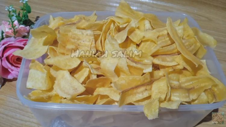 Tanpa dicuci berulang kali, ini trik bikin keripik pisang antilengket dan nggak berminyak
