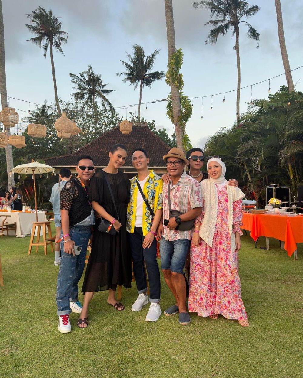 Gaya seleb hadiri pesta ultah Luna Maya © 2023 brilio.net