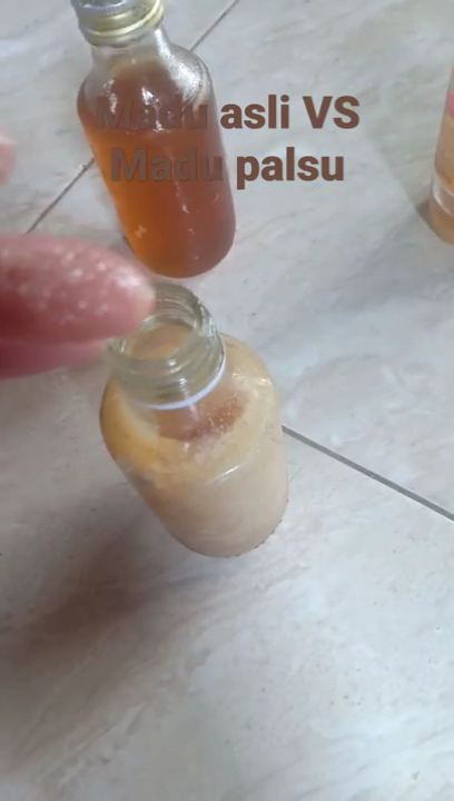 Tanpa perlu ditambah air atau dipanaskan, begini cara mudah membedakan madu asli dan palsu