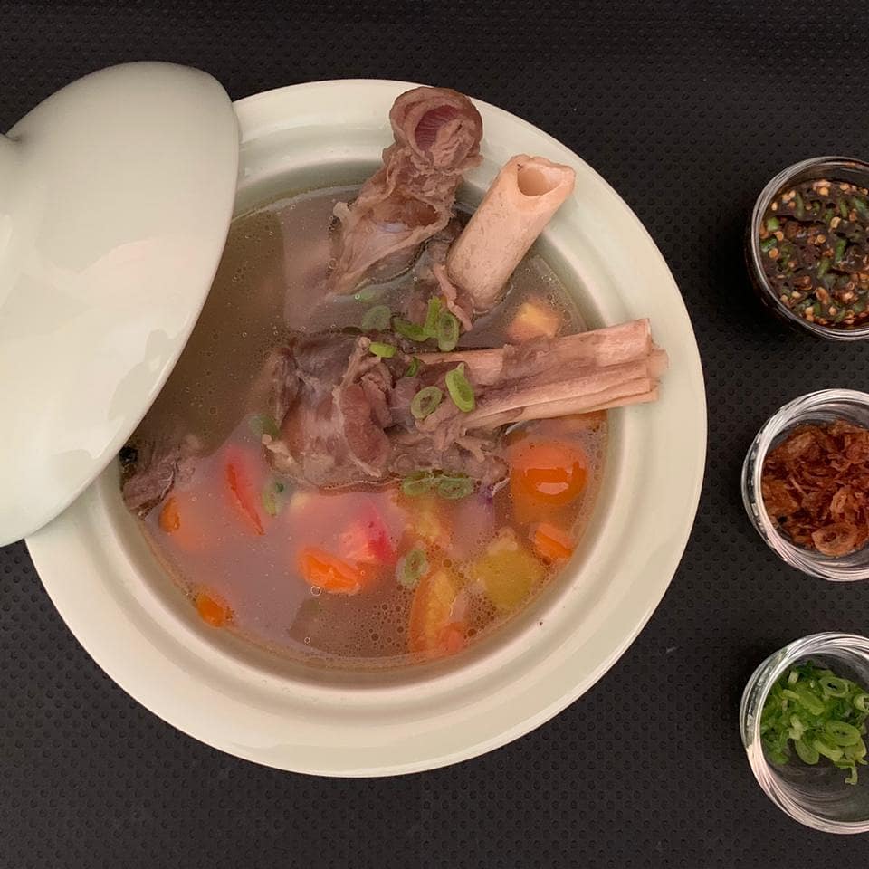 15 Resep sop daging kambing kuah bening, segar, sedap, dan nendang di lidah