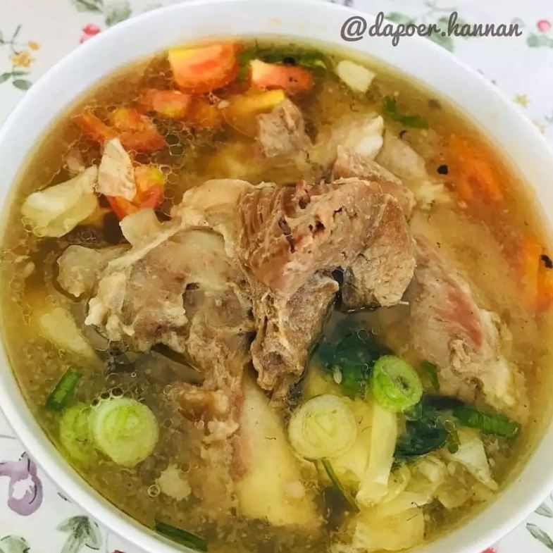 15 Resep sop daging kambing kuah bening, segar, sedap, dan nendang di lidah