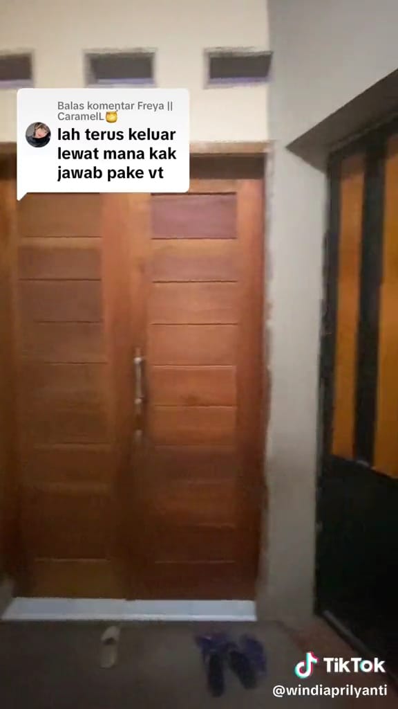 Jalan depan rumah ditutup tembok © TikTok Jalan depan rumah ditutup tembok © TikTok