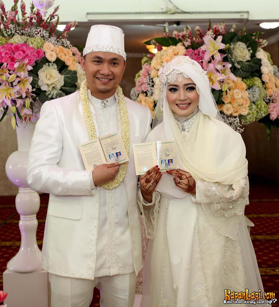 gaya seleb pakai busana pengantin syari © 2023 brilio.net