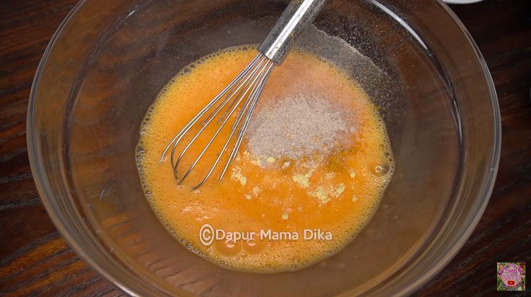 Nggak cuma tepung terigu, ini trik agar telur dadar lebih tebal dan lembut cuma tambah 2 bahan dapur