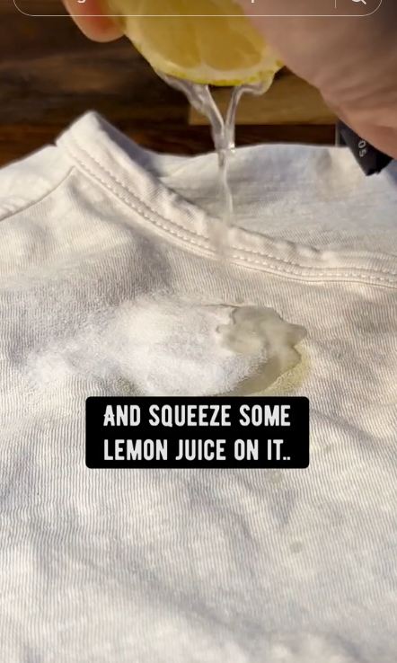 Cukup tambah 2 bahan dapur, begini cara menghilangkan noda minyak membandel di pakaian