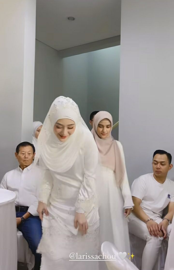 kedekatan Nadya Mustika dengan Larissa Chou © Instagram kedekatan Nadya Mustika dengan Larissa Chou © Instagram