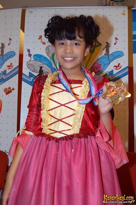 Mantan Idola Cilik dinikahi anak jenderal TNI © berbagai sumber