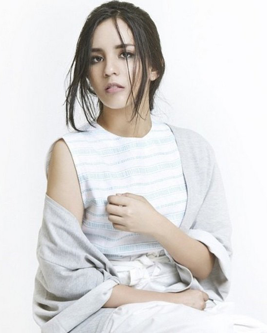 Mantan Idola Cilik dinikahi anak jenderal TNI © berbagai sumber