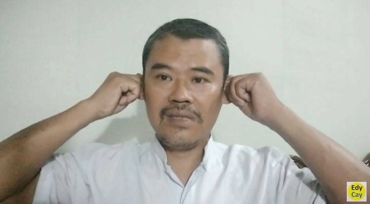 Trik mudah atasi duri ikan tersangkut di tenggorokan tanpa gumpalan nasi maupun bantuan alat apapun