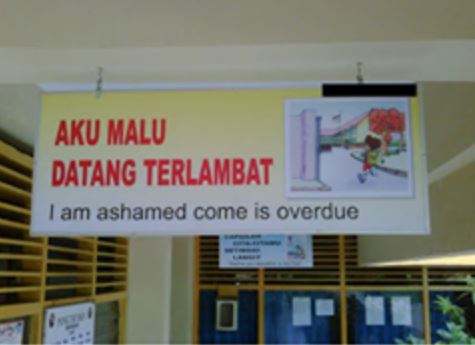 Potret kocak salah tulis bahasa Inggris di plang sekolah Berbagai sumber Potret kocak salah tulis bahasa Inggris di plang sekolah Berbagai sumber