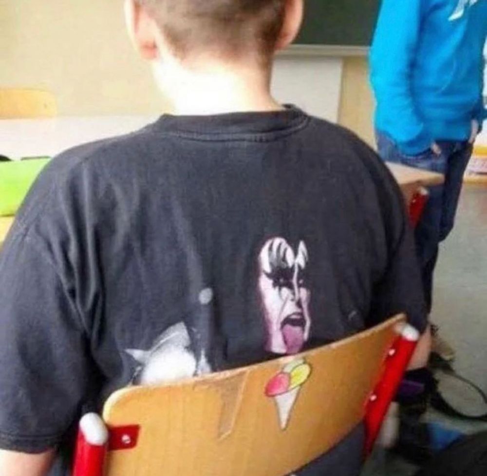 Kebetulan dijepret dari belakang Berbagai sumber