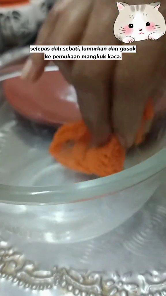 Tanpa sabun, ini cara mudah bersihkan mangkuk kaca kusam cuma pakai 2 bahan sederhana